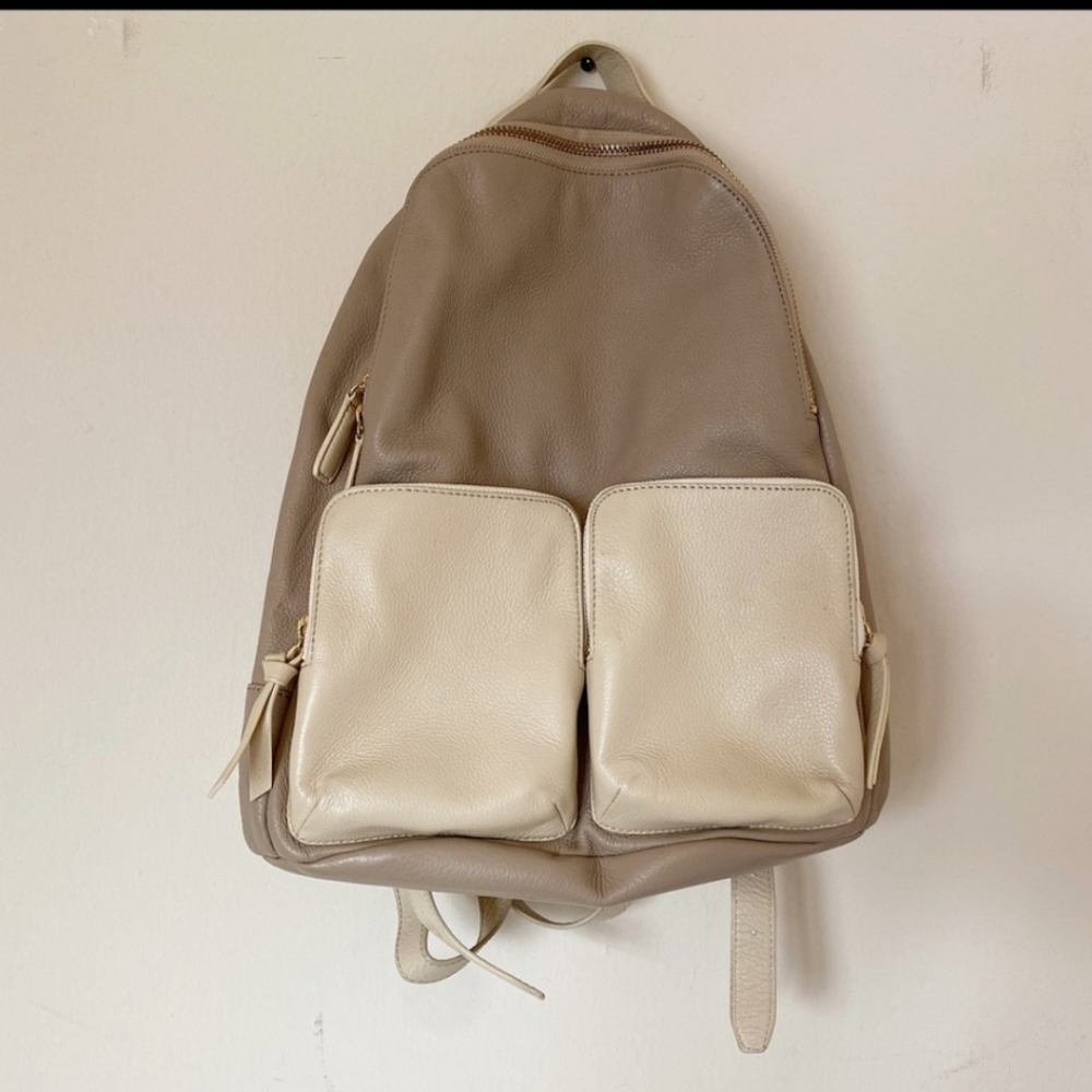 Kenneth Cole Leather Tan/Grey and White Backpack